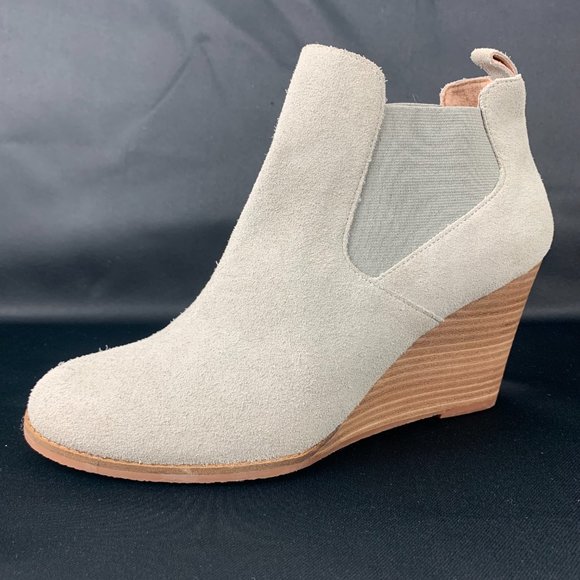 CASLON Willa Oatmeal‎ Gray Suede Chelsea Wedge Booties NWOB - Picture 2 of 11